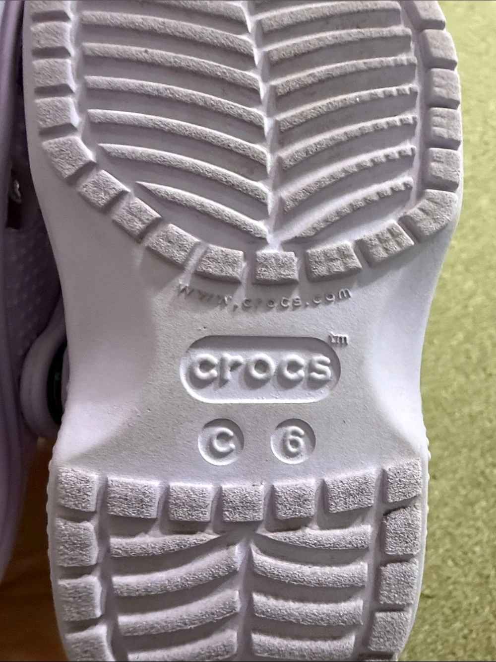 CROCS Kids Classic Clog in Lavender Purple Sz C6